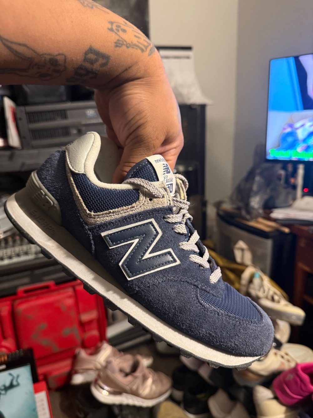 New Balance Navy and Cream Men's Retro Runner Sneaker ( no insoles )